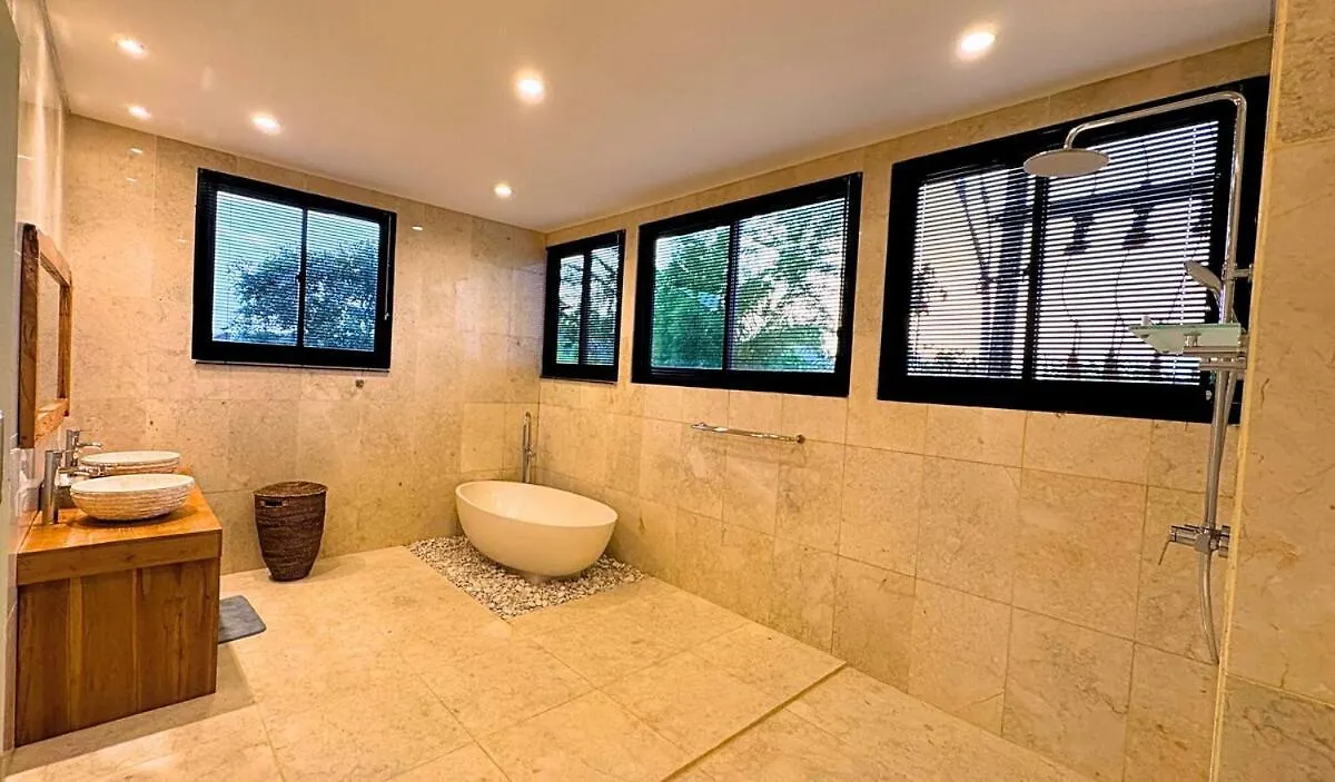 The Swan - Private Luxury Villa Suites 2 Ungasan
