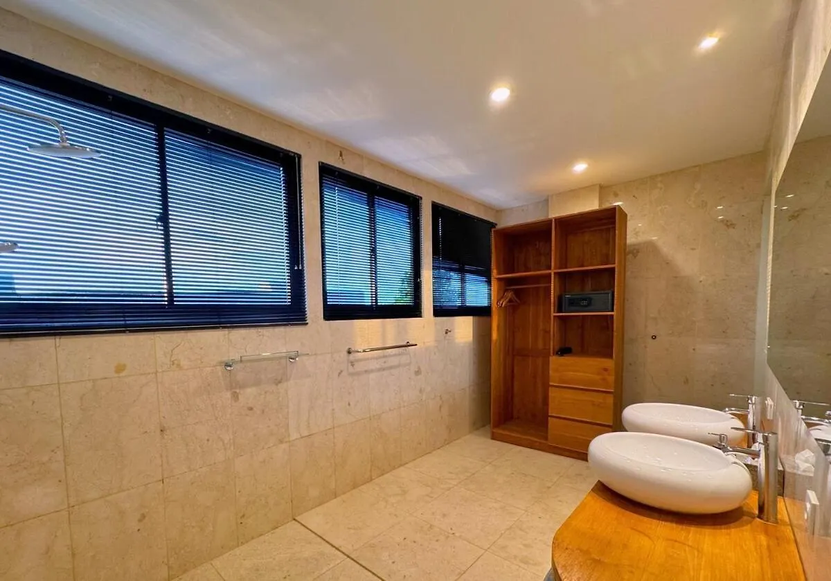 The Swan - Private Luxury Villa Suites 2 Ungasan  0*, Ungasan (Bali)